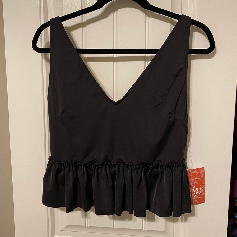 Kortni Jeans V Neck Top | Black, size XL